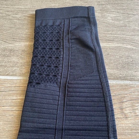 EUC • Gymshark Leggings - Picture 4 of 10